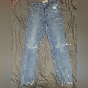 Garage medium blue denim jeans size 9 distressed